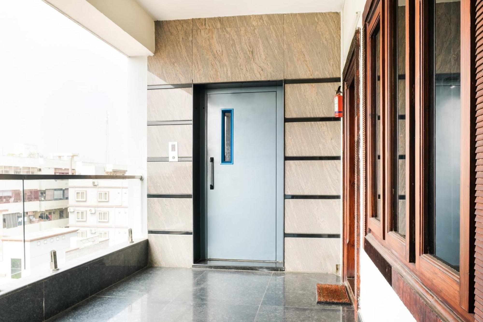 Hotel O Karthikeya Pride Vijayawāda Екстериор снимка