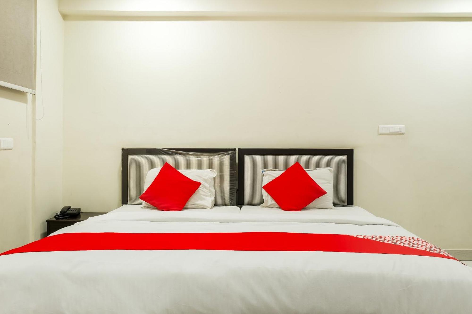 Hotel O Karthikeya Pride Vijayawāda Екстериор снимка