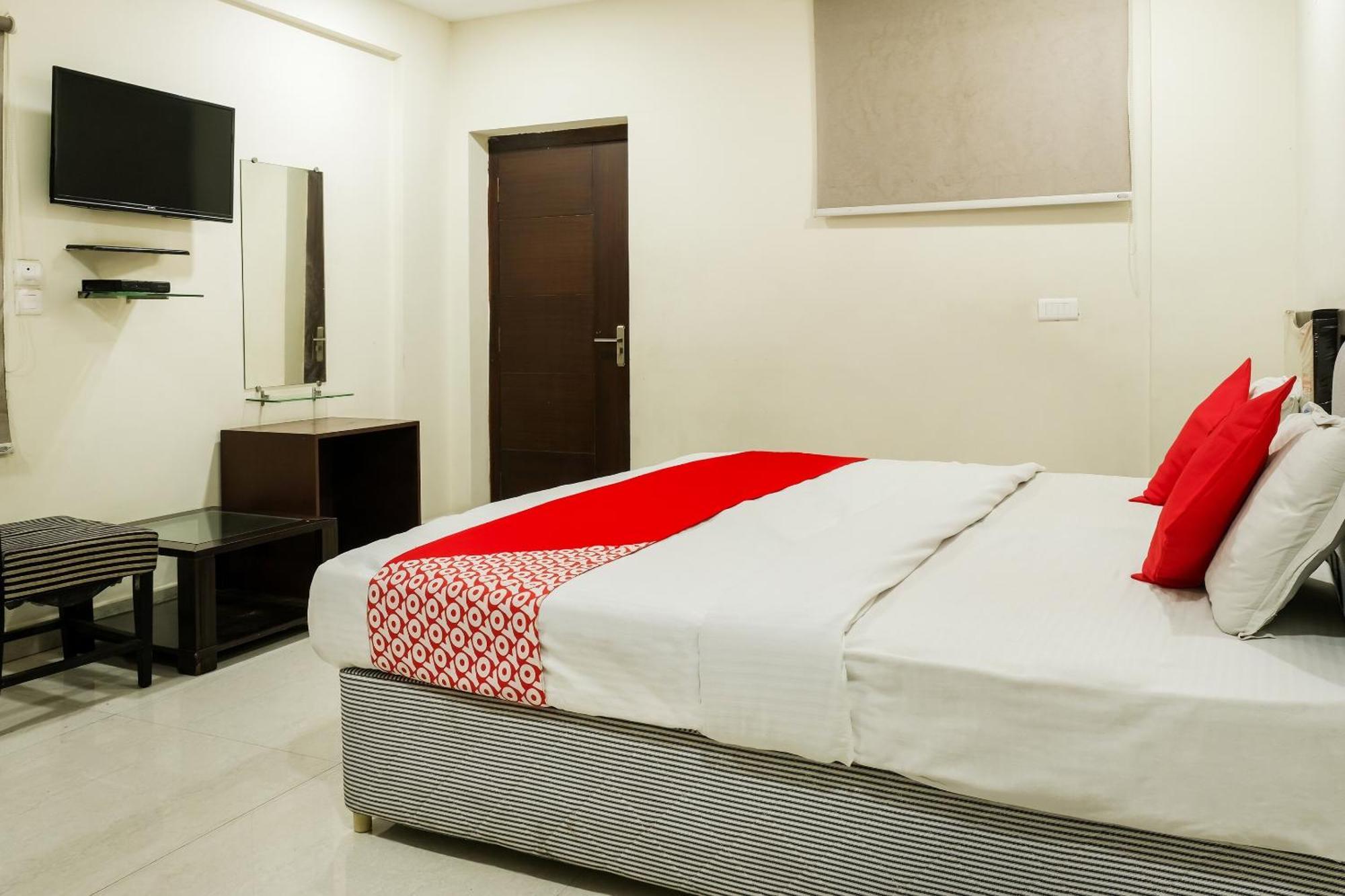 Hotel O Karthikeya Pride Vijayawāda Екстериор снимка